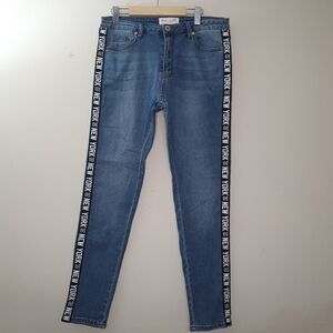 Ardene High Rise Skinny Blue Washed Jeans Size 13